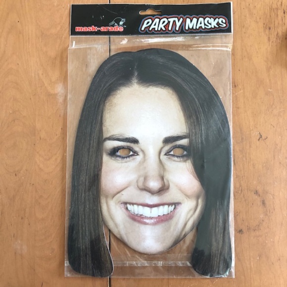 Kate & William Party Face Mask NWT - Picture 5 of 10